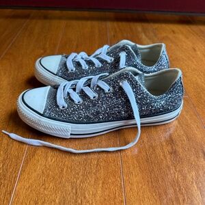 Converse Chuck Taylor All Star Shoes Womens Size 5 Black Silver Glitter Low Top.